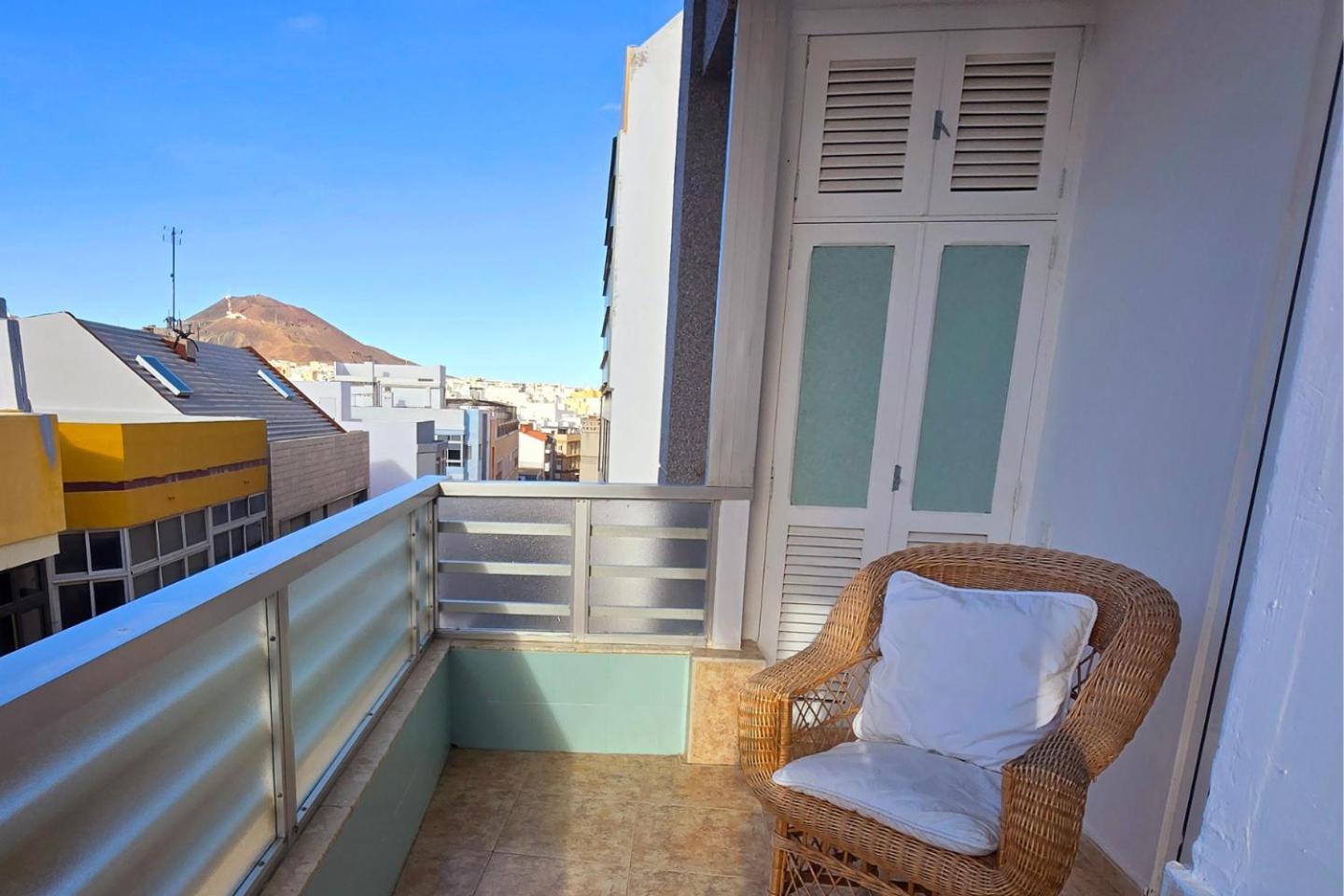Casita Canaria Playa Beachfront Access & Lateral Ocean View With Terrace Las Palmas de Gran Canaria